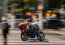 Isenção de IPVA para motos em São Paulo beneficia frota que cresceu 33% em 10 anos