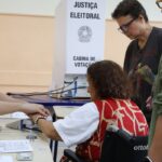 Participação de eleitores com 70 anos ou mais cresce 43% no primeiro turno de 2026