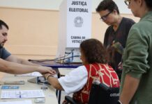 Participação de eleitores com 70 anos ou mais cresce 43% no primeiro turno de 2026