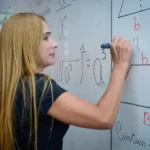 Guarulhos tem 14,4 mil professores na educação básica; rede estadual de SP reúne 200 mil docentes
