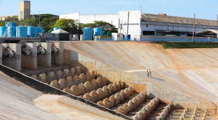 São Paulo investe quase R$ 1 bilhão em piscinões para reduzir enchentes na Grande SP