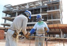 Desemprego cai para 5,2% e Brasil registra menor taxa para o terceiro trimestre em 14 anos