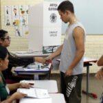 Brasileiros voltam às urnas no domingo para escolher presidente e seis governadores